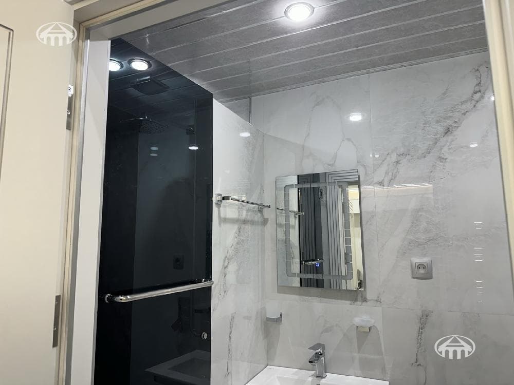 Apartment · 2 rooms · 53 m² · Kentron