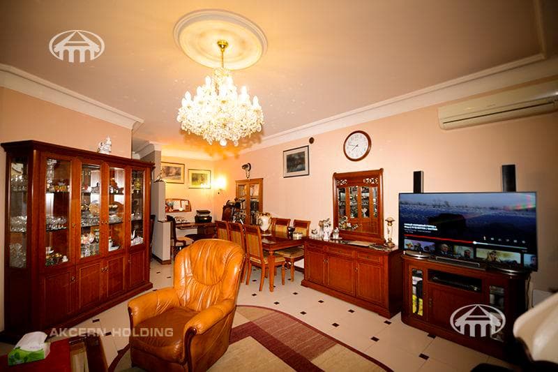 Квартира · 7 комн. · 223 м² · Кентрон