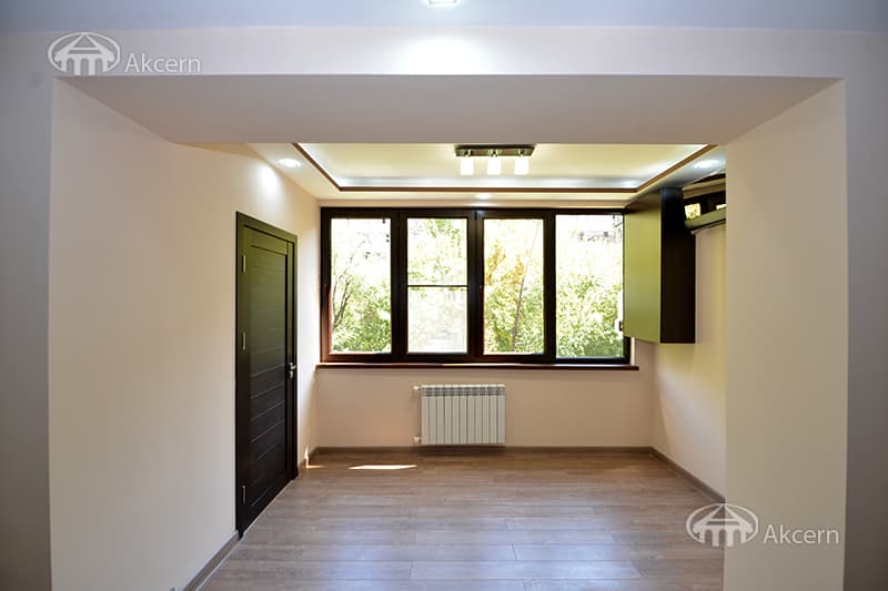 Apartment · 3 rooms · 88 m² · Kentron