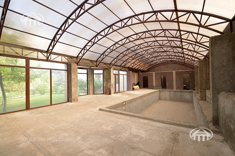 Առանձնատուն · 5 սեն. · 640 մ² · գ․ Առինջ