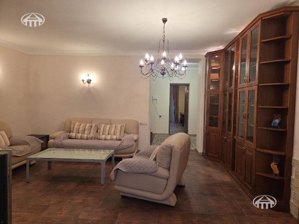 Apartment · 2 rooms · 75 m² · Kentron