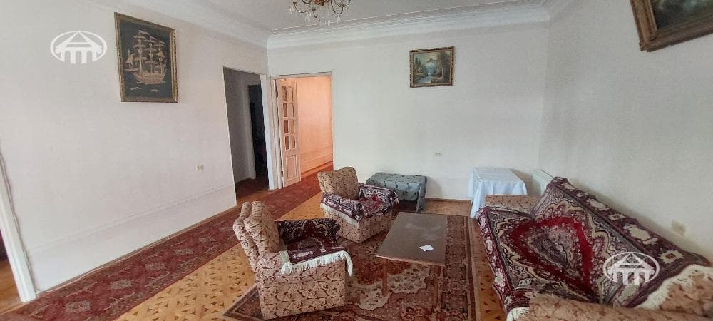 House · 5 rooms · 250 m² · Kanaker-Zeytun