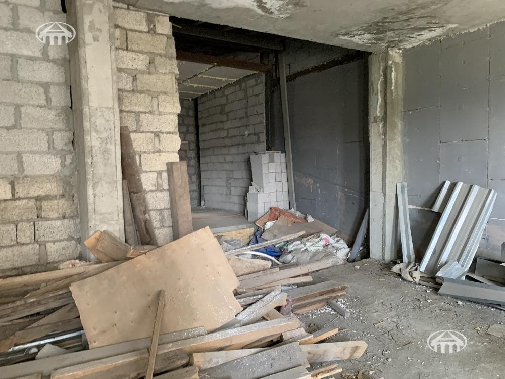 Квартира · 5 комн. · 277 м² · Кентрон