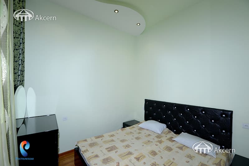Дом · 6 комн. · 208 м² · Кентрон
