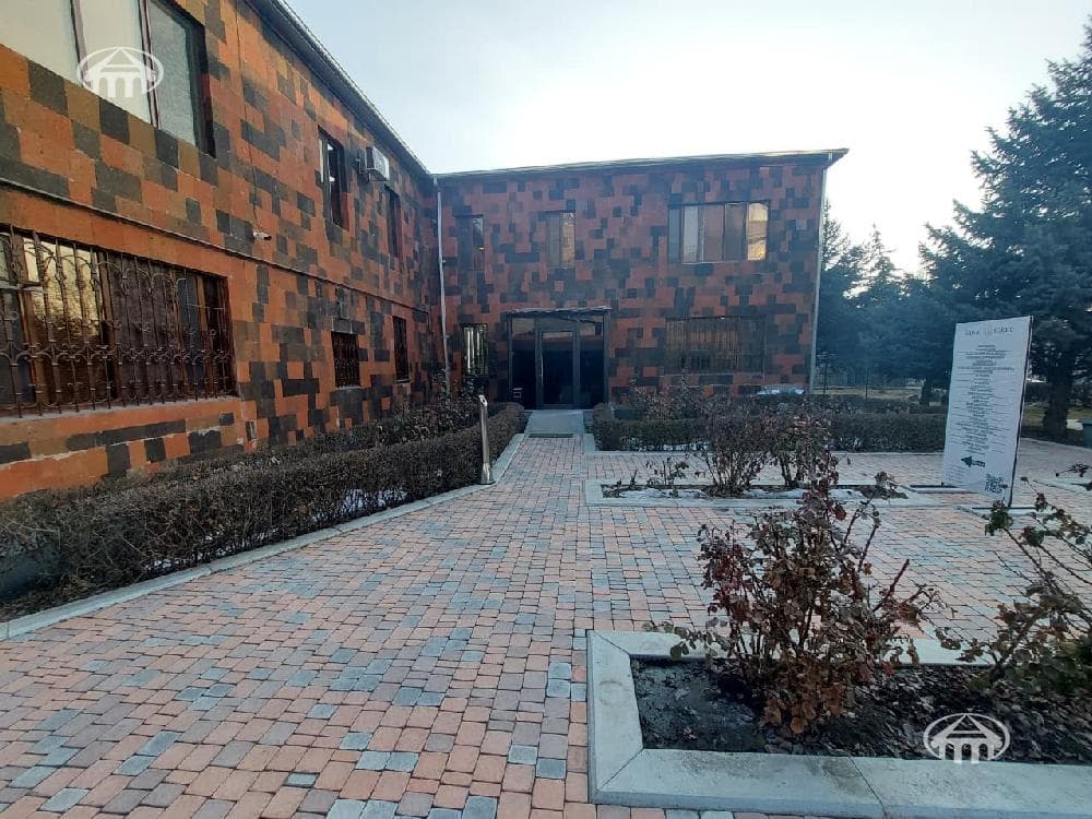 Կոմերցիոն գույք · 400 մ² · Ավան — Լուսանկար 6 / 7