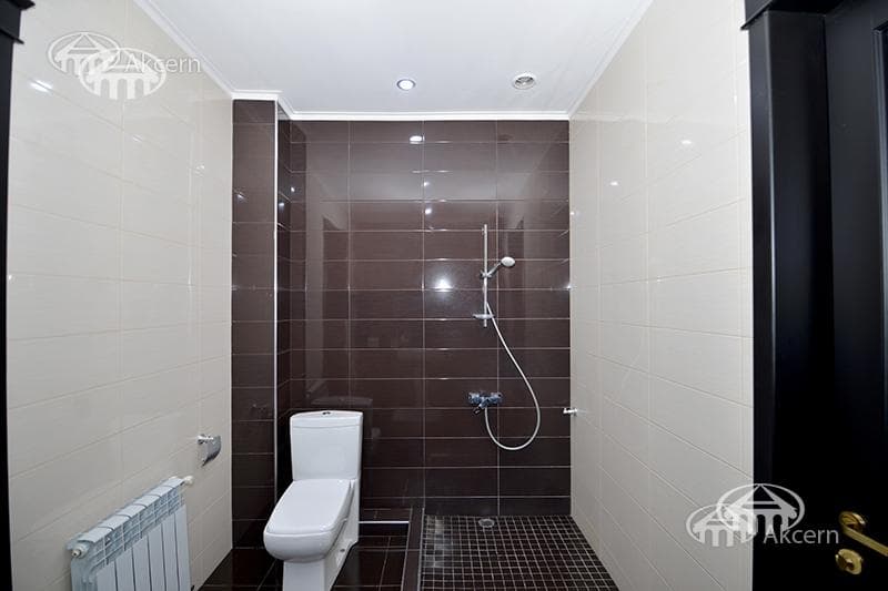 Особняк · 5 комн. · 740 м² · с. Ариндж