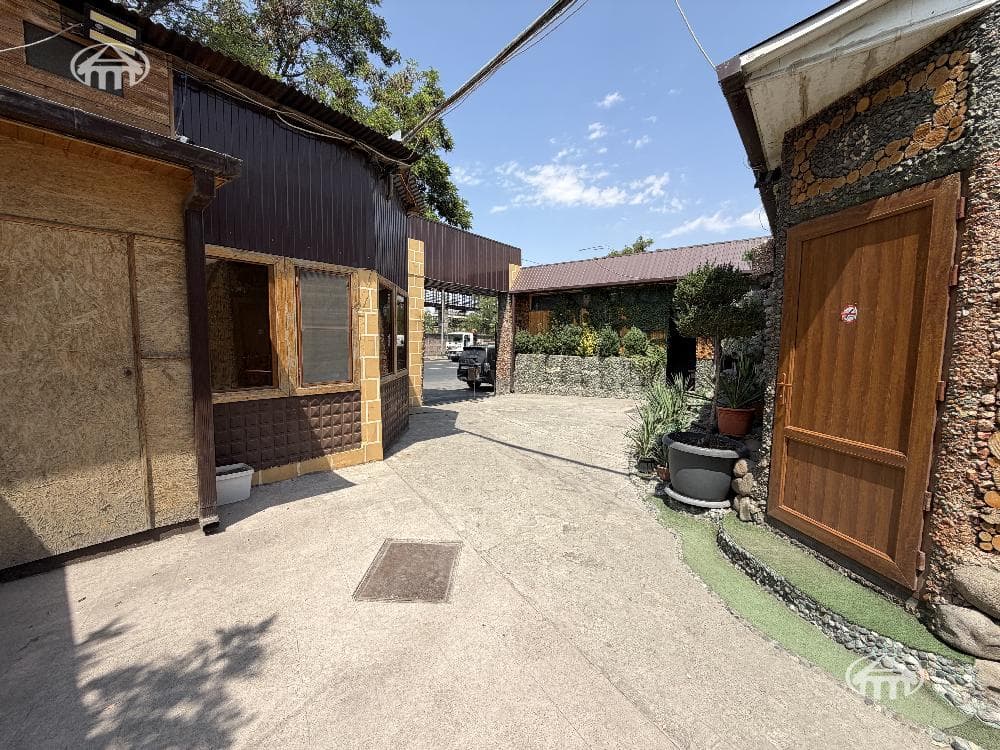 Hotel · 9 rooms · 380 m² · Shengavit