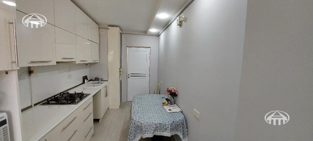 Apartment · 4 rooms · 94 m² · Avan