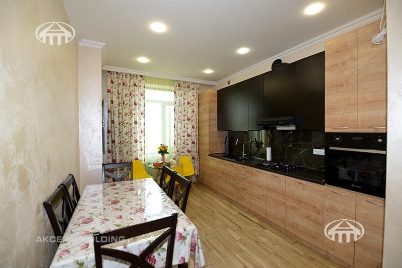 Mansion · 5 rooms · 220 m² · Davtashen