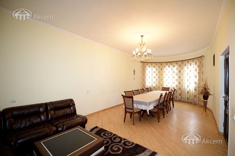 Особняк · 9 комн. · 513 м² · Арабкир