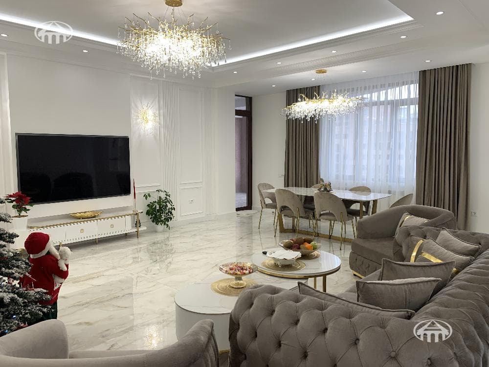 Apartment · 3 rooms · 133 m² · Kentron