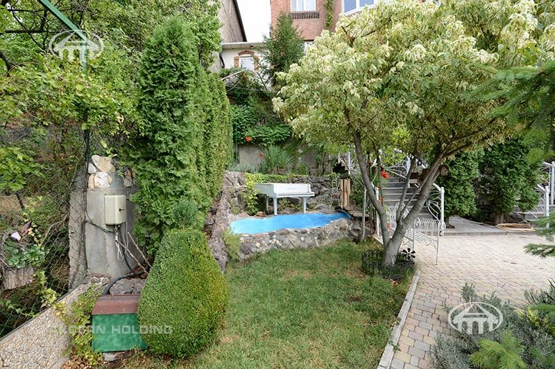 Mansion · 8 rooms · 390 m² · Arabkir