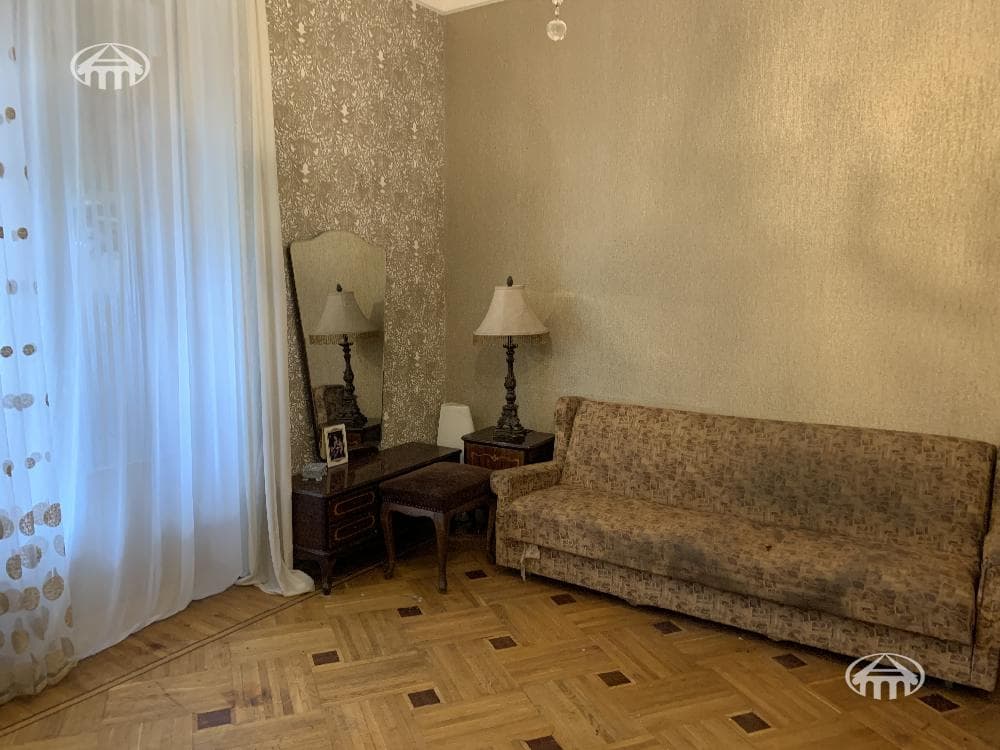 Apartment · 3 rooms · 88 m² · Kentron