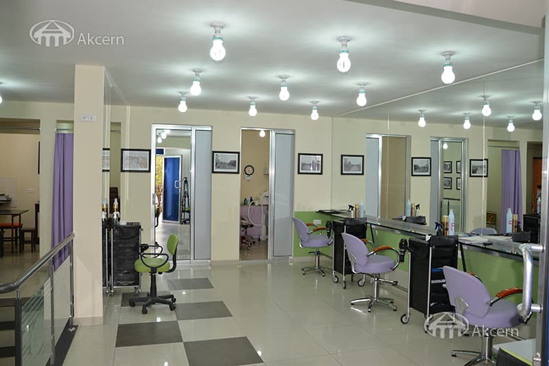 Salon · 75 m² · Avan