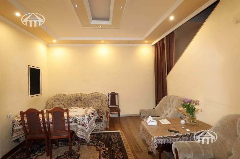 Գրասենյակ · 105 մ² · Կենտրոն