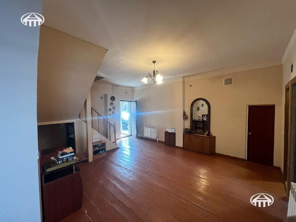 Mansion · 4 rooms · 255 m² · Ashtarak