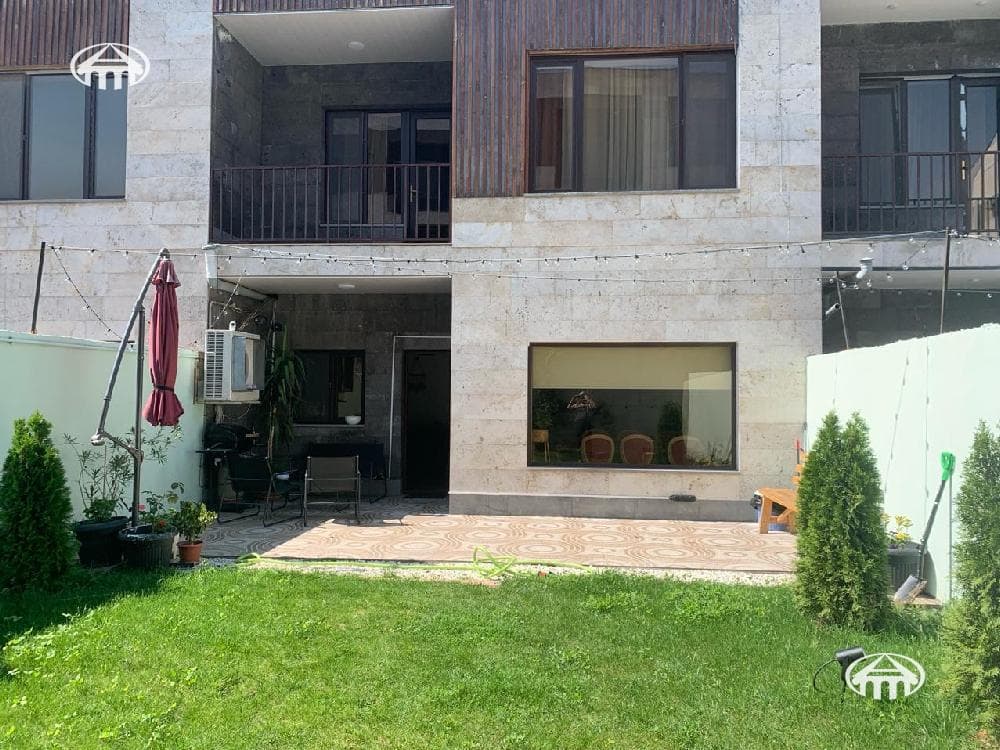 Townhouse · 180 m² · Avan