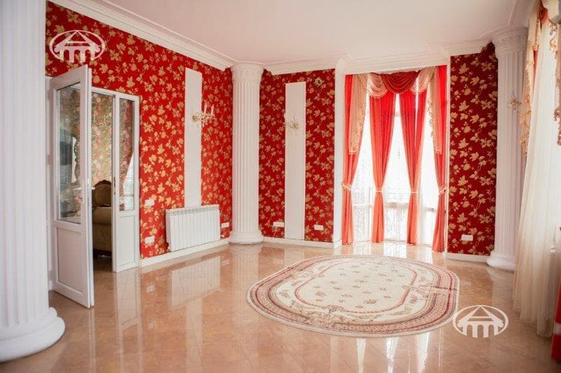 Дом · 5 комн. · 388 м² · Арабкир