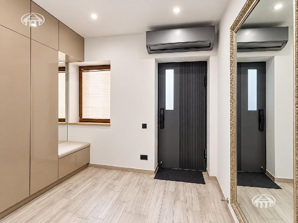 Թաունհաուս · 5 սեն. · 237 մ² · Դավթաշեն — Լուսանկար 9 / 25
