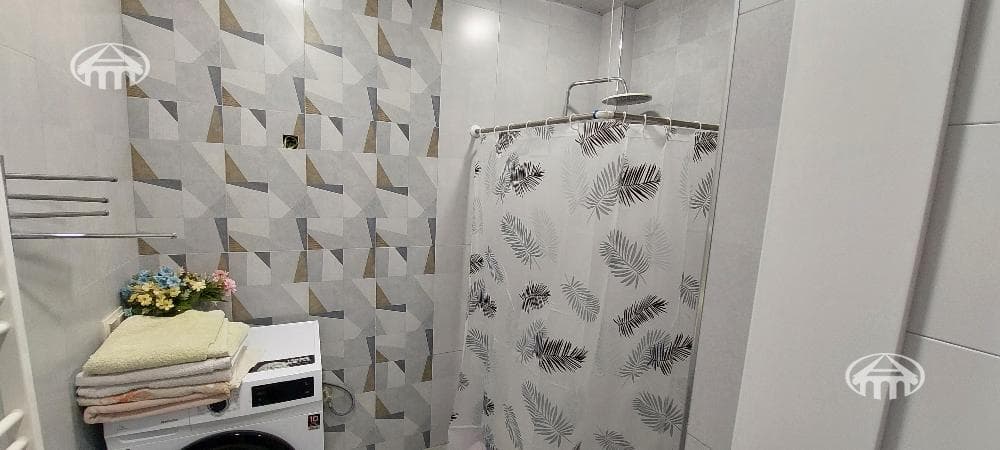 Apartment · 4 rooms · 94 m² · Avan