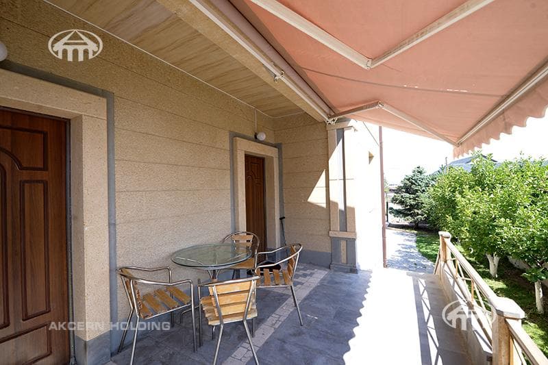 Mansion · 8 rooms · 607.5 m² · Qasax