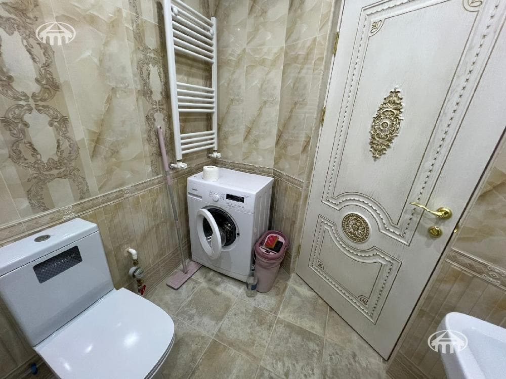 Apartment · 3 rooms · 98 m² · Kentron