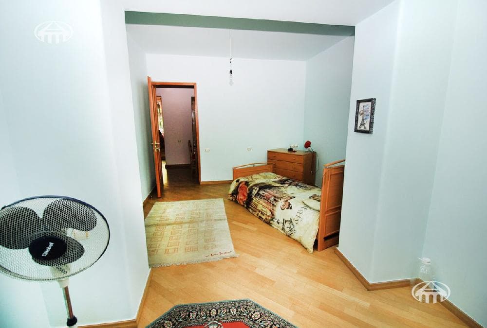 Квартира · 3 комн. · 76 м² · Арабкир