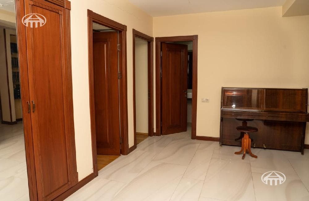 Квартира · 4 комн. · 112 м² · Арабкир