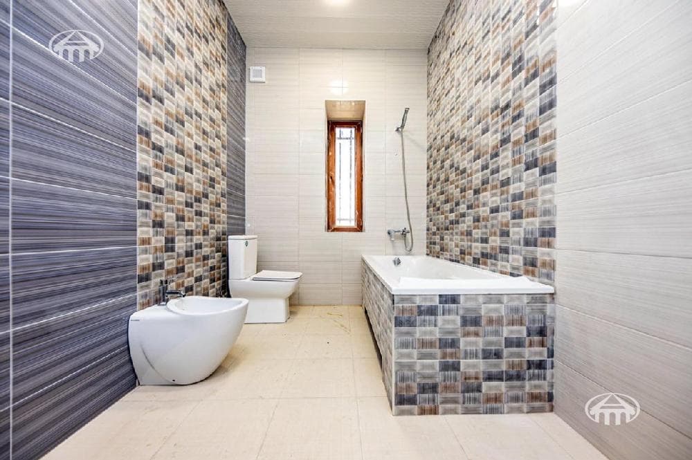 Mansion · 5 rooms · 367 m² · Nor Erznka