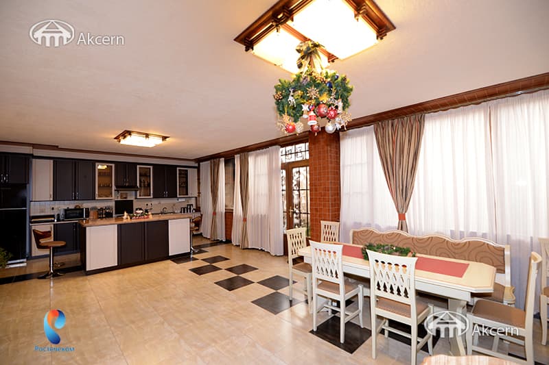 Дом · 6 комн. · 370 м² · Арабкир