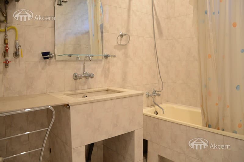 House · 8 rooms · 840 m² · Nork-Marash
