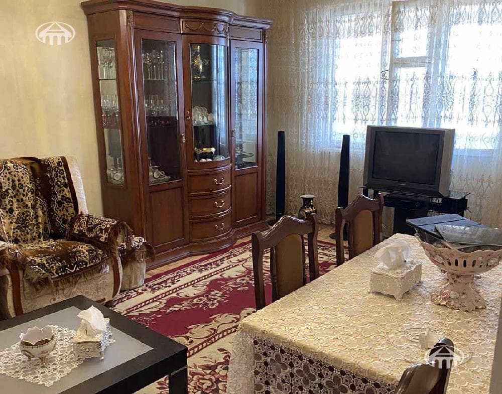 Квартира · 4 комн. · 93 м² · Давташен