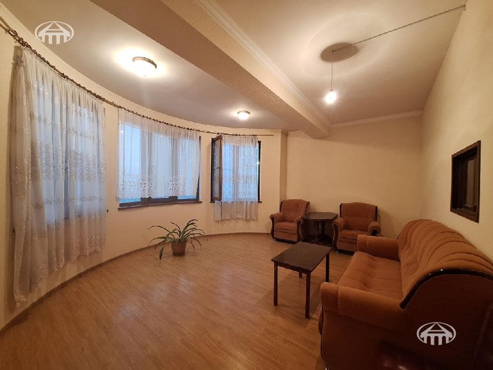 Apartment · 3 rooms · 94 m² · Ajapnyak