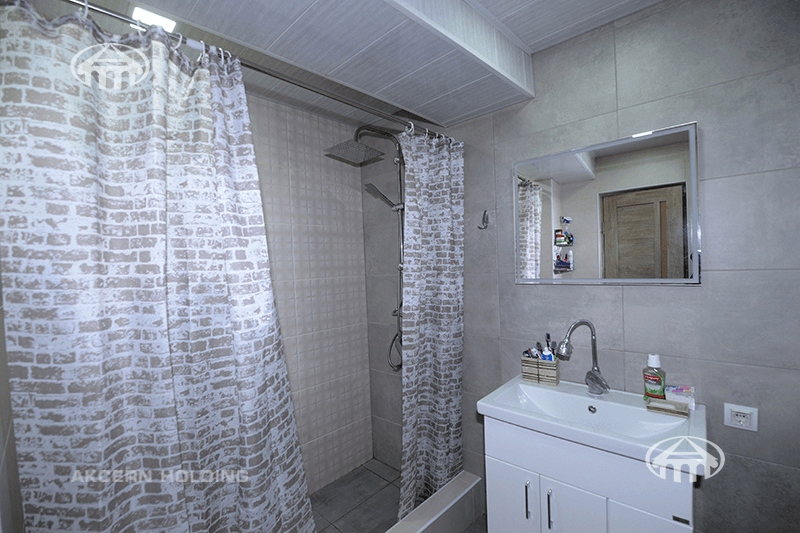 Mansion · 5 rooms · 151 m² · v. Arinj