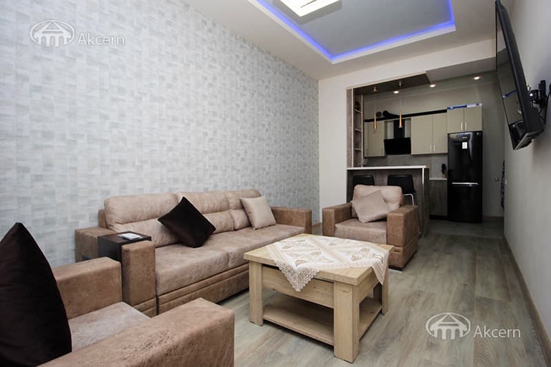 Apartment · 2 rooms · 80 m² · Kentron