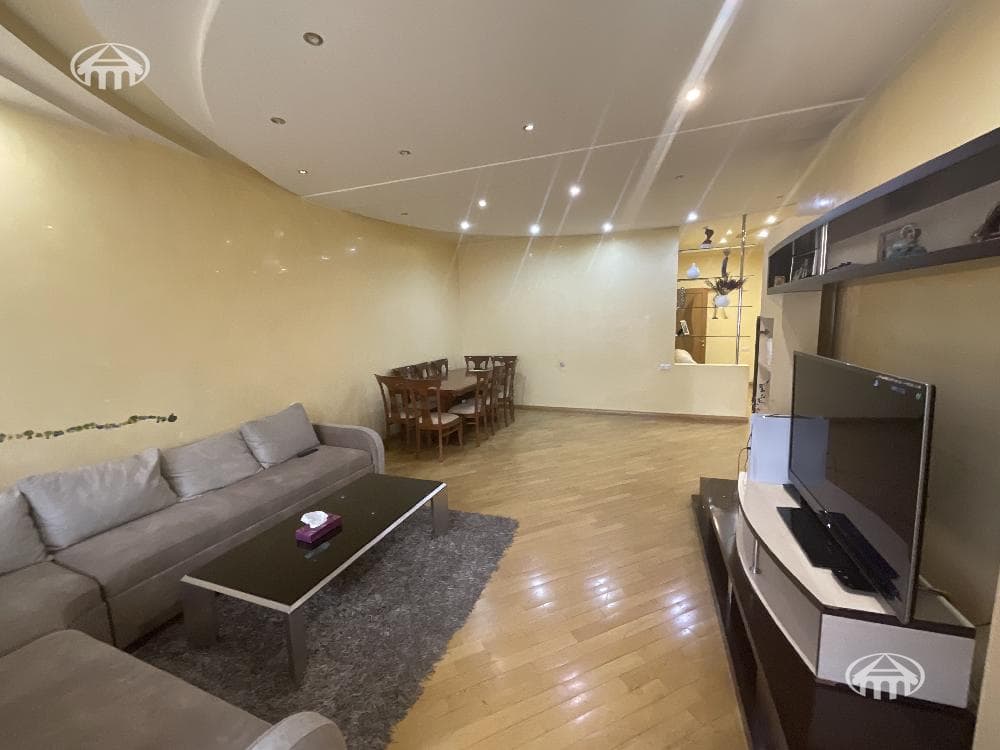 Apartment · 4 rooms · 174 m² · Kentron