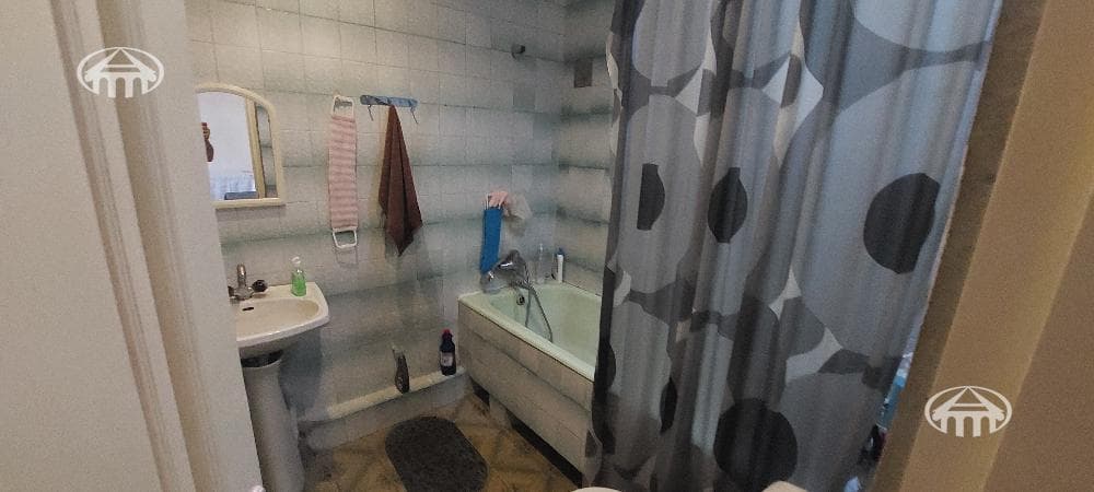 House · 5 rooms · 250 m² · Kanaker-Zeytun