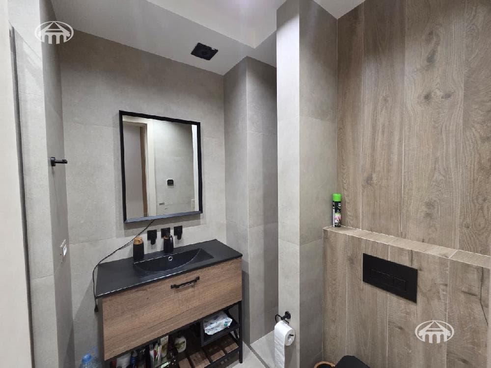 Квартира · 4 комн. · 131 м² · Арабкир