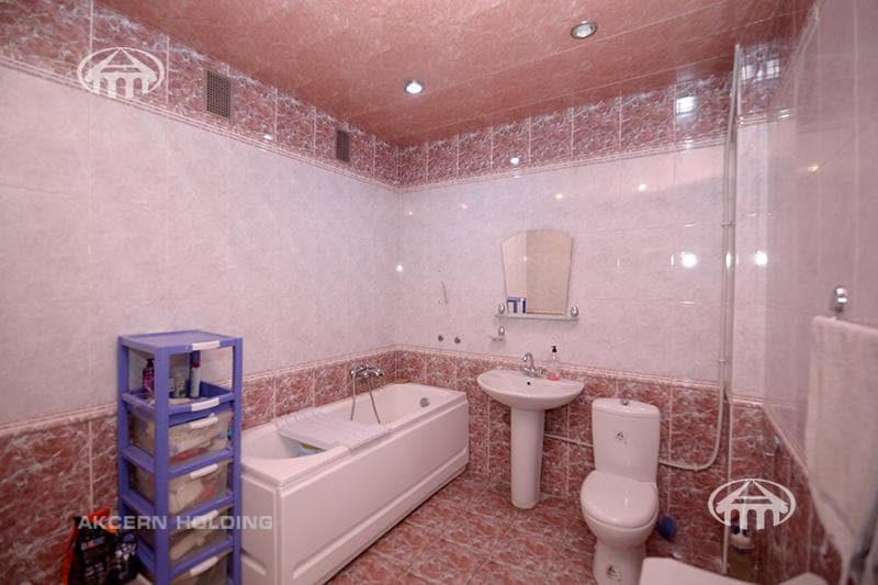 Дом · 7 комн. · 540 м² · Арабкир