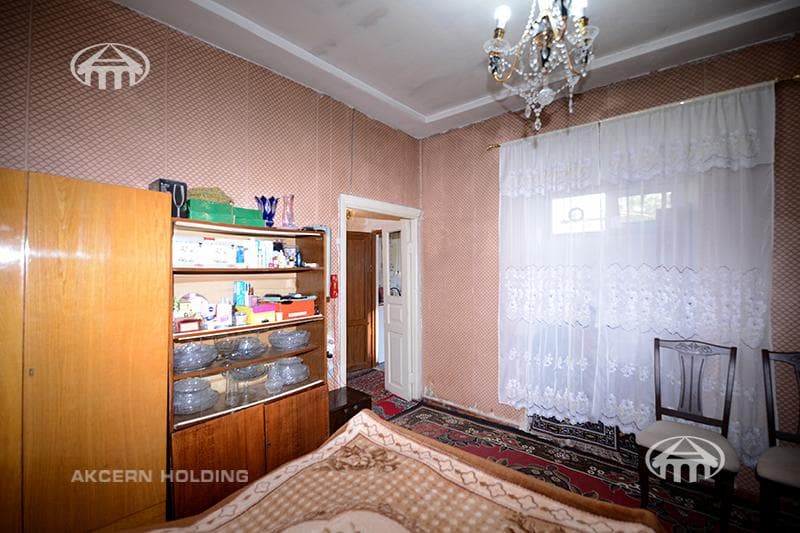 House · 3 rooms · 108 m² · Kentron