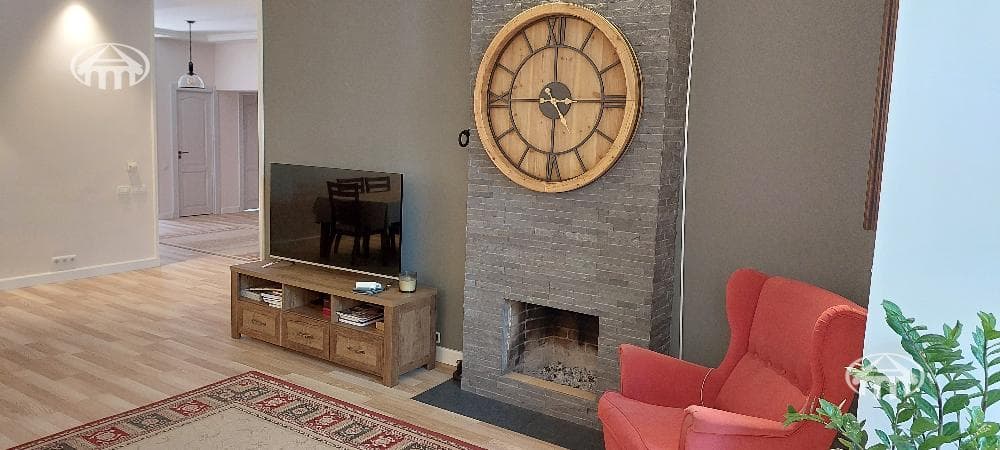 Особняк · 6 комн. · 320 м² · Птгни