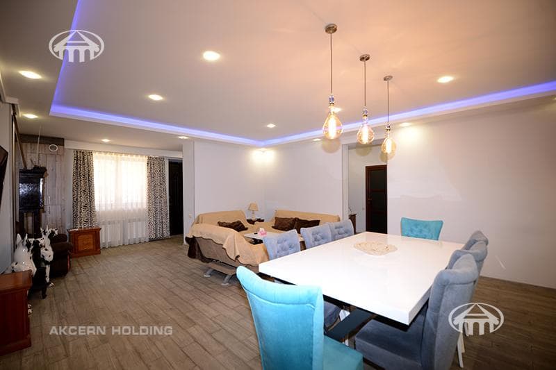 Apartment · 3 rooms · 97 m² · Kentron