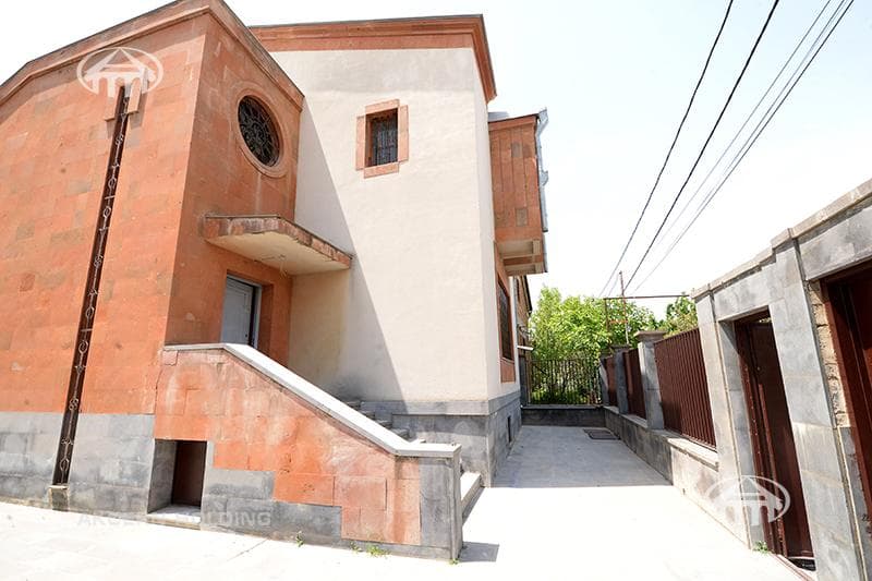 Country house · 4 rooms · 289.5 m² · Dzoraghbyur