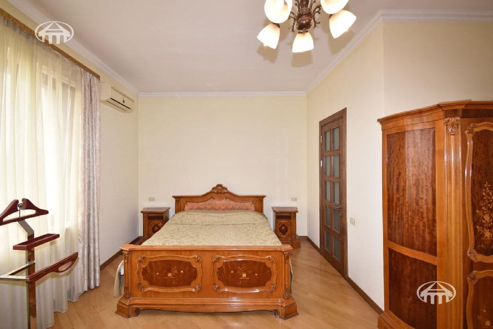 Mansion · 7 rooms · 400 m² · Arabkir