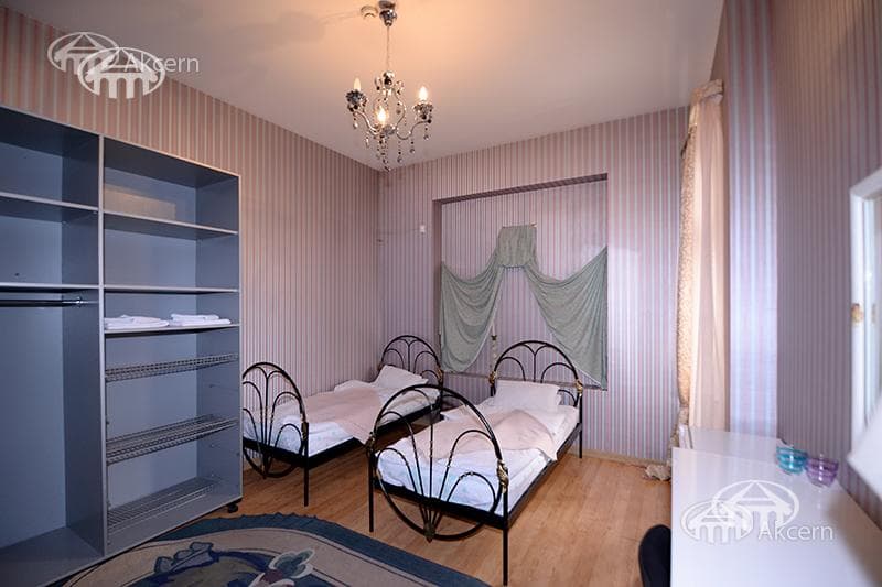 Hotel · 5 rooms · 540 m² · Kentron