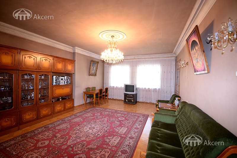 Дом · 7 комн. · 557 м² · Кентрон