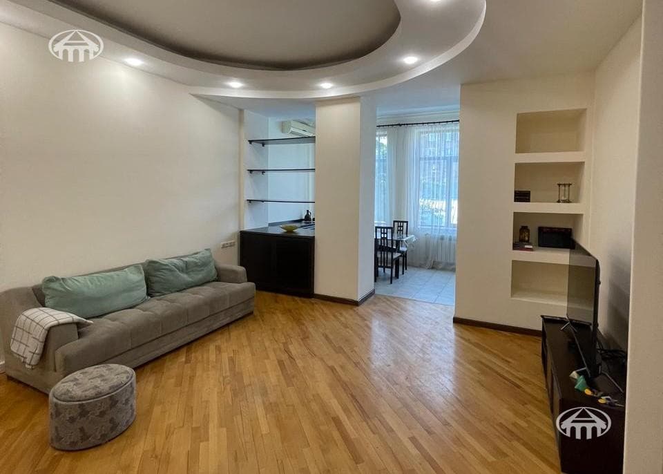 Квартира · 3 комн. · 80 м² · Кентрон