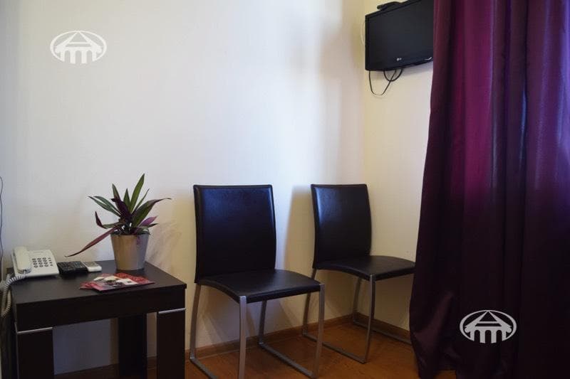Hotel · 7 rooms · 328 m² · Arabkir