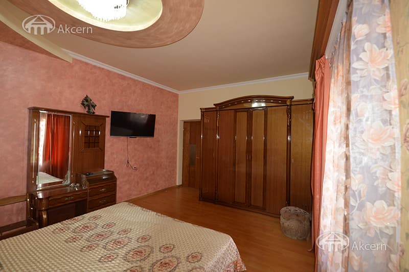 House · 3 rooms · 78 m² · Davtashen