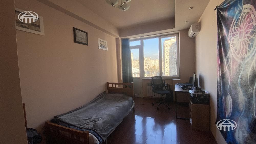Квартира · 4 комн. · 117 м² · Арабкир